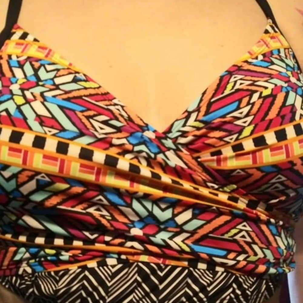 Bathing Suit Top With Inside Mesh Lining